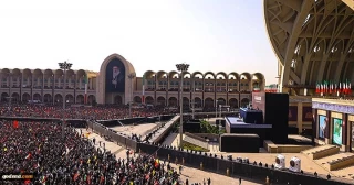 افتتاح أبواب مصلى الإمام الخميني(رض).. والمعزون يؤدون صلاة الفجر