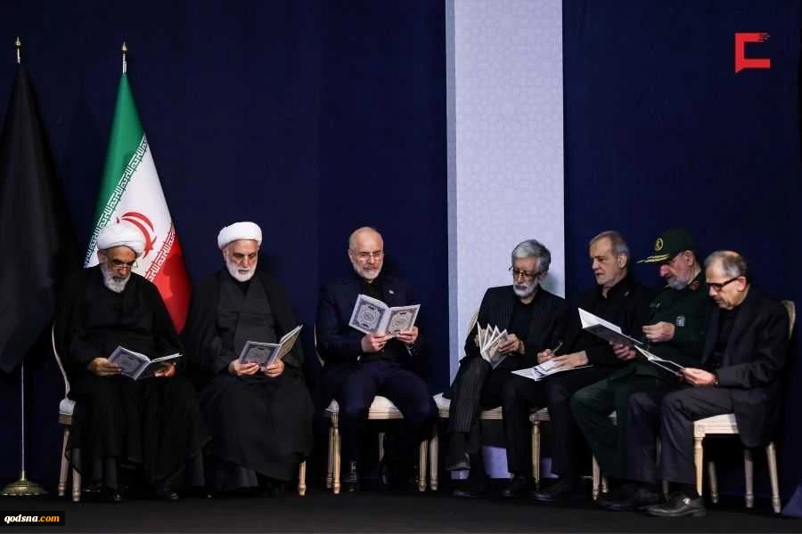 مراسم وداع الشهيد الإمام الخامنئي في مصلى طهران  8