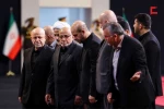 مراسم وداع الشهيد الإمام الخامنئي في مصلى طهران 13