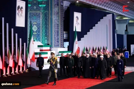 مراسم وداع الشهيد الإمام الخامنئي في مصلى طهران