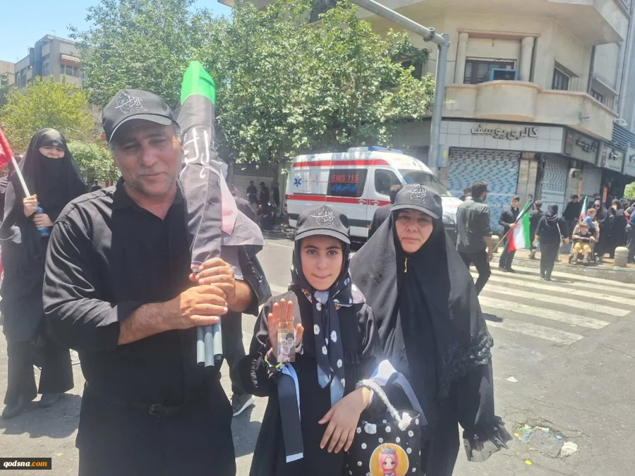 گزارش اختصای قدسنا از مراسم باشکوه تشییع رهبر شهید امت؛حماسه میلیونی عاشقان امام شهید/ مردم در گفتگو با قدسنا: راه قائد عظیم امت را ادامه خواهیم داد 5