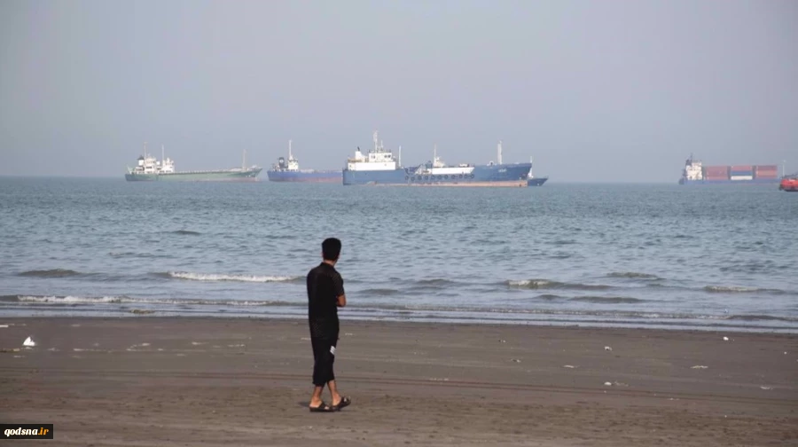 Strait of Hormuz will not reopen as long as US threats and interference continue: IRGC