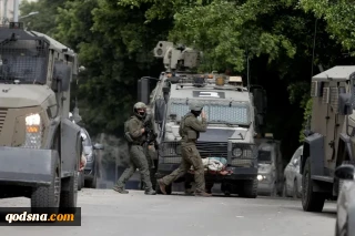 اعتقالات بالضفة والمستوطنون يعربدون ويحرقون ممتلكات الفلسطينيين
