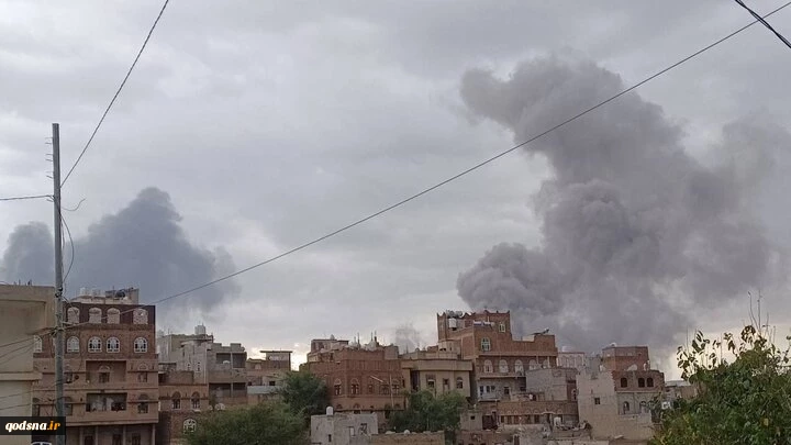 فارن پالسی در گزارشی اعلام کرد:

 تشدید تنش عربستان علیه صنعا اشتباه محاسباتی ریاض است | بی کفایتی ترامپ عربستان را گرفتار کرد
 2