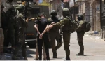 Zionists raid homes, kidnap several Palestinians in W. Bank
