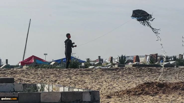 Hamas: Israel is using children’s kites as pretext to escalate attacks on Gaza