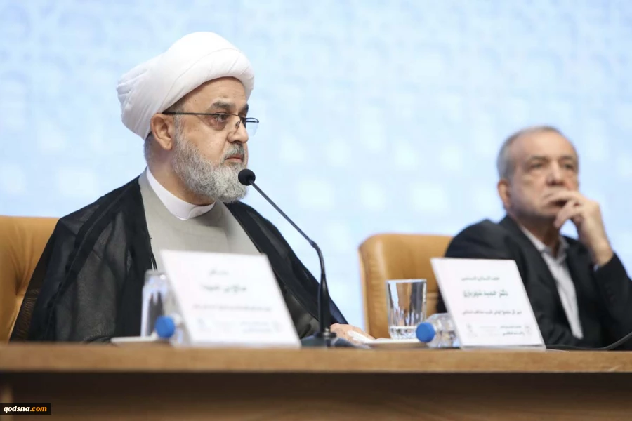 دکتر شهریاری در افتتاحیه چهلمین  کنفرانس بین المللی وحدت اسلامی:

 دشمن تحمل دفاع ایران از فلسطین، لبنان و یمن را ندارد
 2