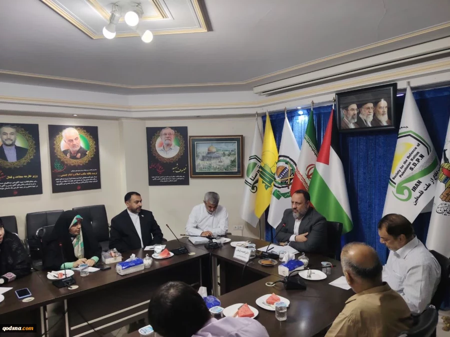 در نشست بررسی ابعاد جنگ ترکیبی دشمن صهیونیستی - امریکایی علیه ایران مطرح شد؛

زارعان: آمریکا برای ازسرگیری جنگ با پنج مانع جدی روبروست/ احتمال درگیری مقطعی و محدود بالاتر است 2
