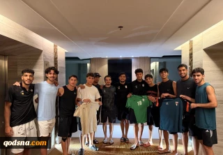 لاعبو المنتخب الفلسطيني يهنئون نظراءهم الإيرانيين بتأهلهم لنهائيات كأس آسيا للشباب 2027