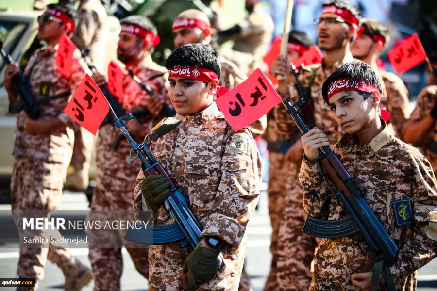 مناورات " 313 ألف فدائي من أجل إيران" الشعبية في طهران 2