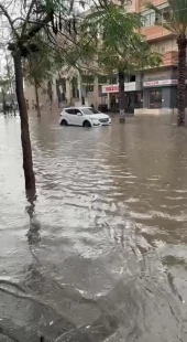 آب‌گرفتگی در اردوگاه النصیرات در باریکه غزه