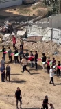 غزة تودّع 112 شهيدًا من عائلتي أبو شريعة والحساينة في واحدة من أكبر الجنازات الجماعية منذ بدء الحرب